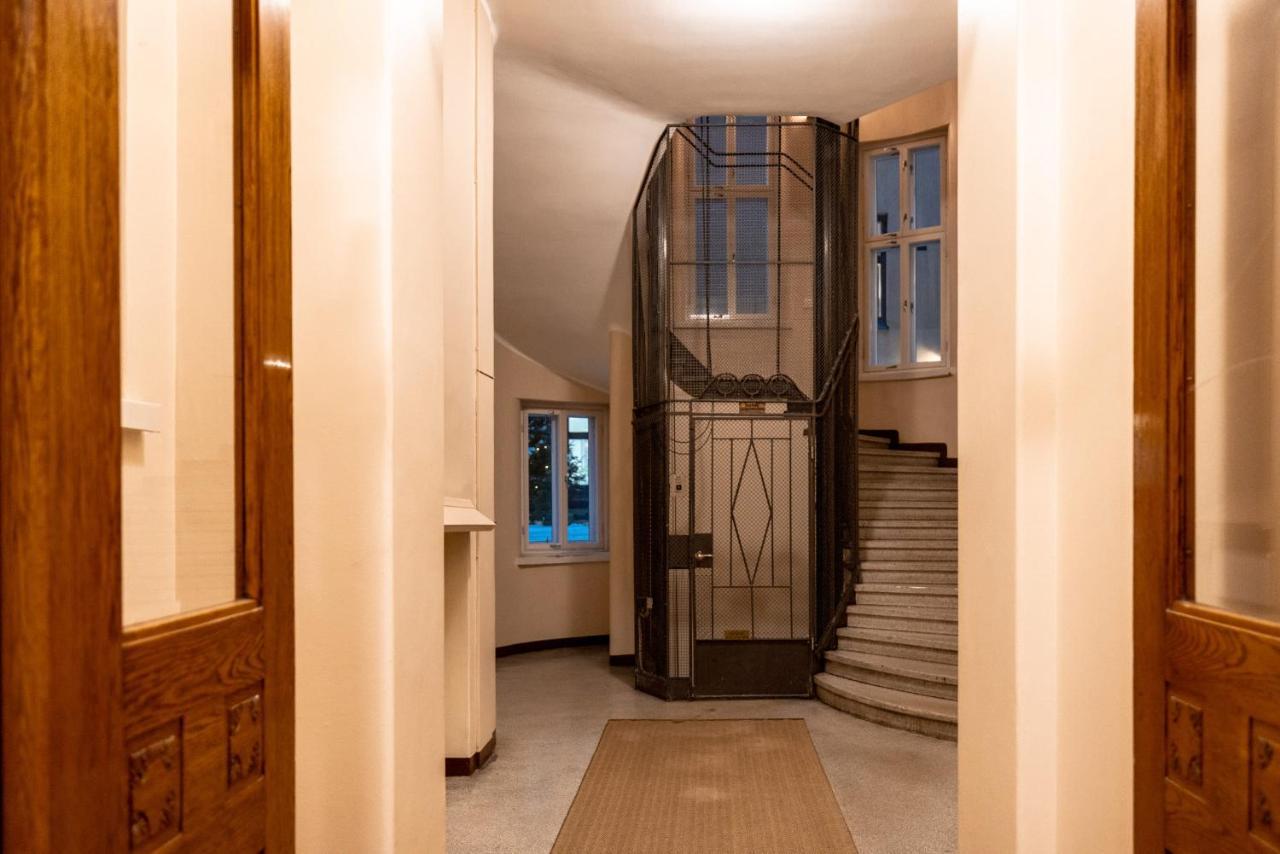 2Ndhomes Cozy & Compact Top Floor Studio In Erottaja Helsinki Kültér fotó
